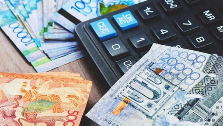 Казахстанцам выплачено пенсий на сумму 824,3 млрд тенге