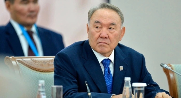 Саясат Нурбек: Назарбаев – академик общественной организации, а не Академии при президенте