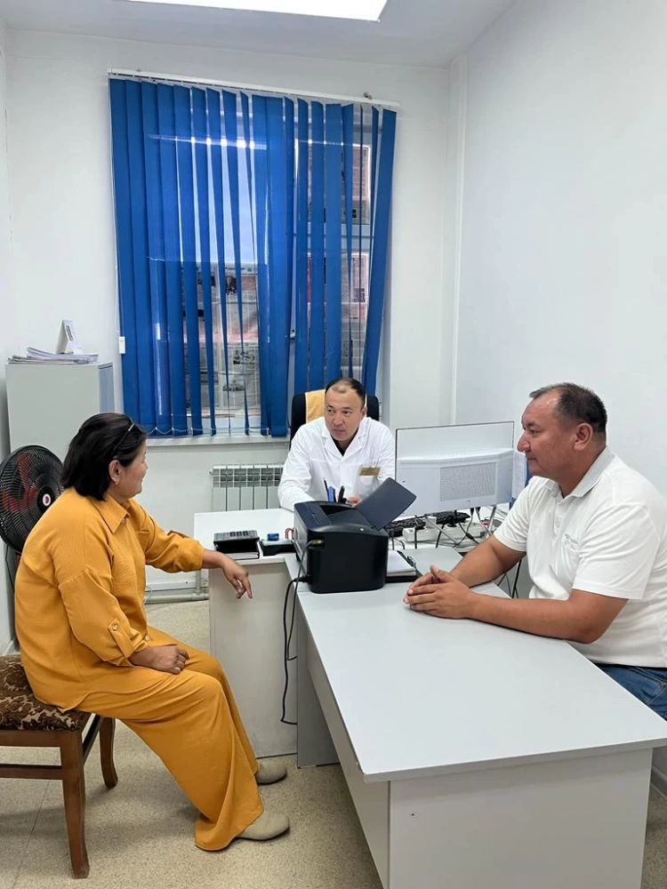 Пациентті қолдау қызметі көмекке дайын