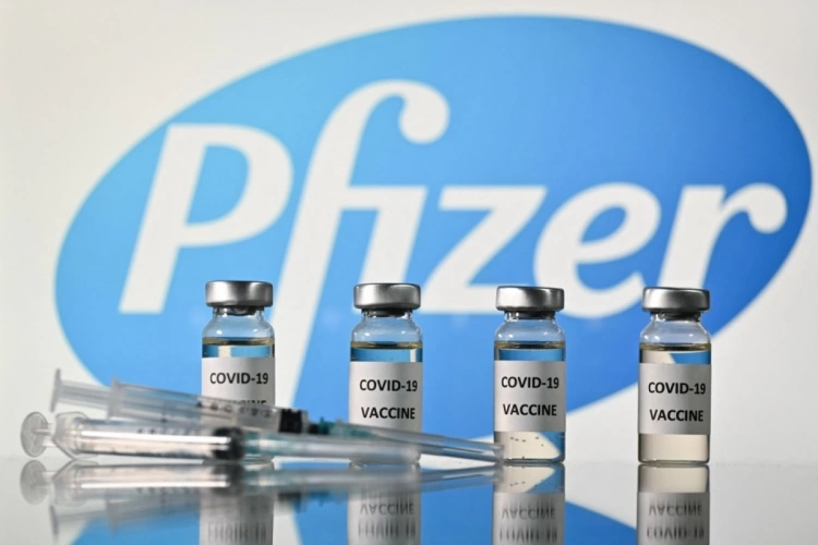 Почему в Казахстане невозможна платная вакцинация Pfizer, объяснили в Минздраве