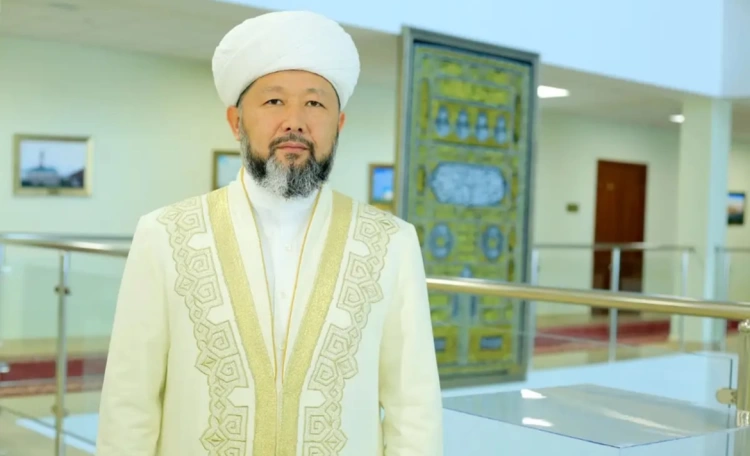 Верховный муфтий поздравил казахстанцев с началом месяца Рамазан