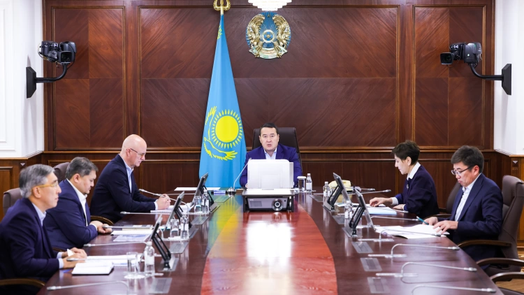Добровольную накопительную систему внедрят в Казахстане