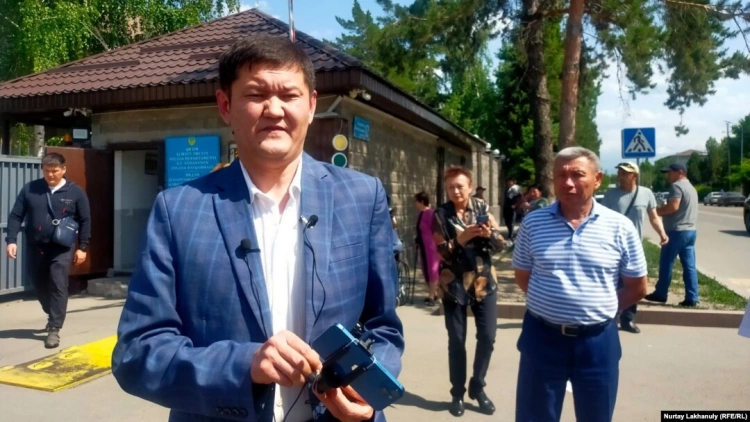 Правозащитники и адвокаты потребовали срочной госпитализации Думана Мухаммедкарима
