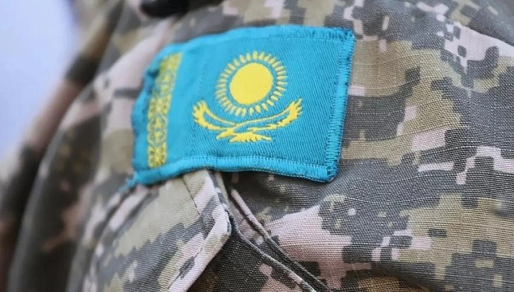 Призывников в Казахстане будут вызывать по SMS