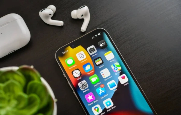 Apple переносит производство из Китая