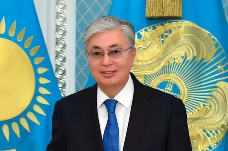 Президент поздравил казахстанцев с Рождеством Христовым