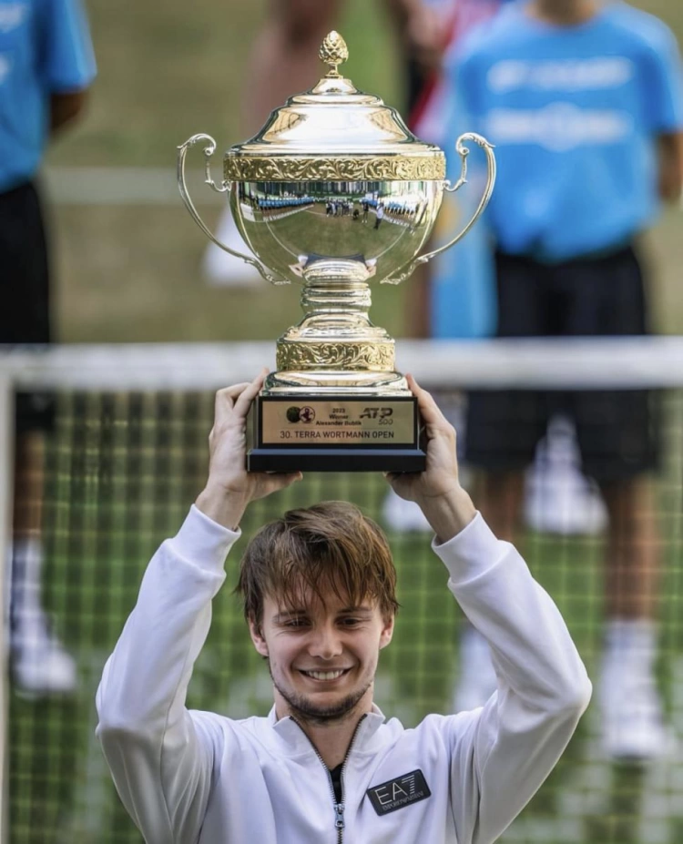 Впервые в карьере Александр Бублик выиграл турнир ATP-500