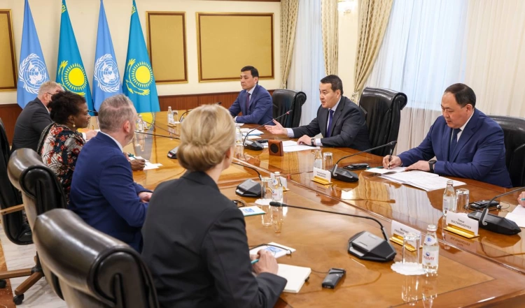 Алихан Смаилов провел встречу с заместителем Генсека ООН