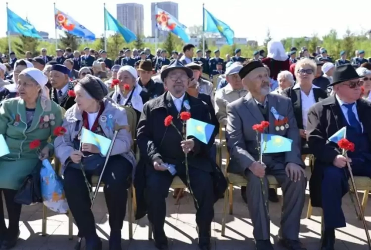 Более 264 миллионов тенге выплатили ко Дню Победы ветеранам и труженикам тыла в Астане