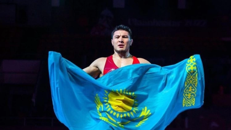Казахстанский борец вольного стиля стал серебряным призером международного турнира