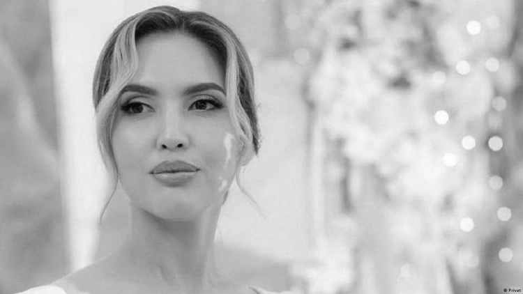 Мемориальную доску Салтанат Нукеновой убрали из пантеона в Костанайской области