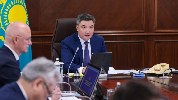 "Неизбежны только смерть и налоги": премьер Бектенов рассказал, зачем поднимали НДС