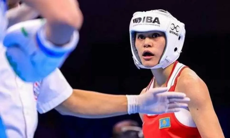 Казахстанская боксерша Аида Балкибекова вышла в полуфинал ЧМ-2023