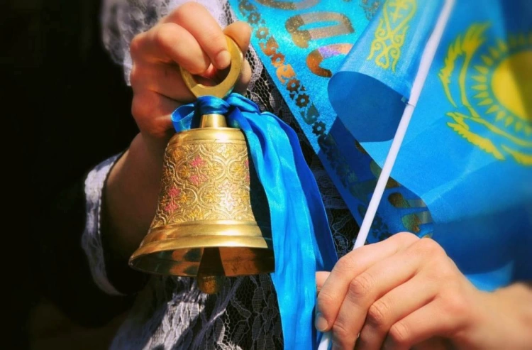 Из-за паводков: Последний звонок отменили в школах Казахстана