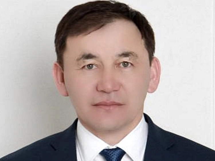 Депутата Катонкарагайского маслихата обвиняют в многомиллионных долгах и игнорировании суда