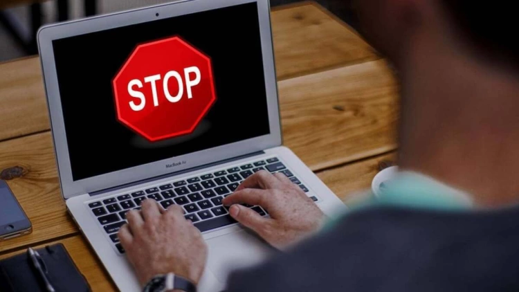Полиция предупредила об ответственности за хранение религиозной информации в соцсетях