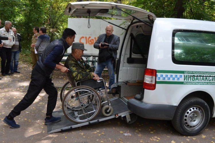 Количество инватакси в Алматы увеличилось в два раза