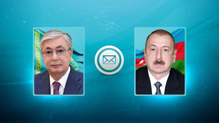 Токаев поздравил президента Азербайджана с Днём Независимости