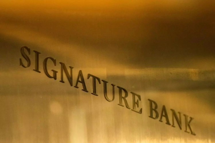 Обанкротившийся Signature Bank купит New York Community Bank