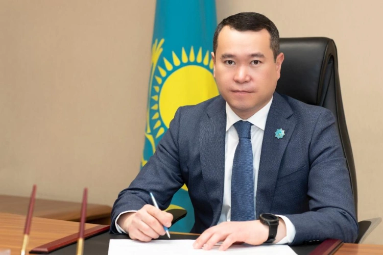 Берик Нажмиденов освобожден от должности Верховного судьи
