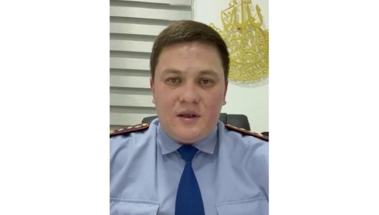 «Самого честного полицейского» Шымкента арестовали на время следствия