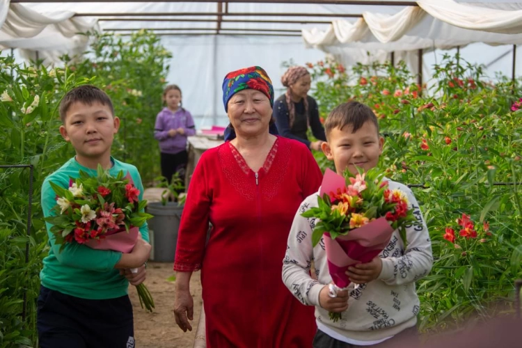 Экзотические цветы выращивают в Жетісу