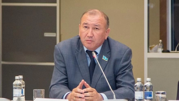 Депутат считает неконституционным засекречивание состава комиссии по возврату капиталов