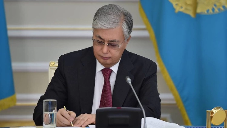 Президент подписал указ о награждении государственными наградами