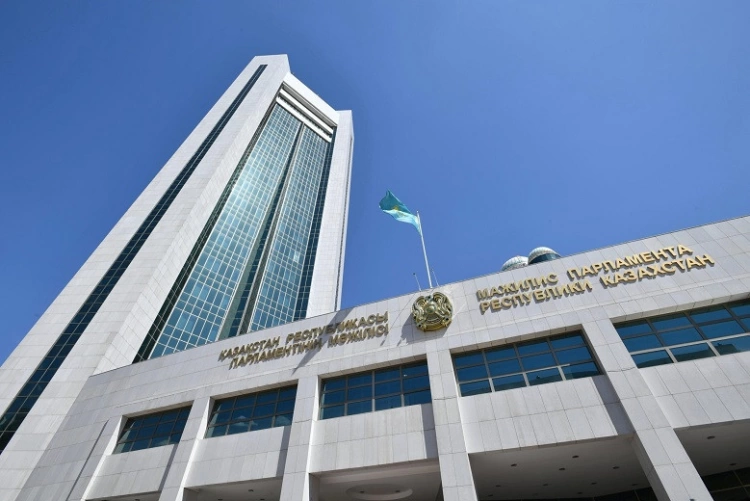 13 января состоится совместное заседание палат парламента