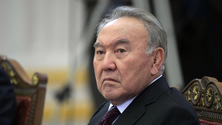 КС Казахстана постановил признать утратившим силу закон о Елбасы
