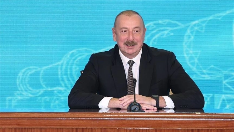 Президент Азербайджана обещал защитить права жителей Карабаха