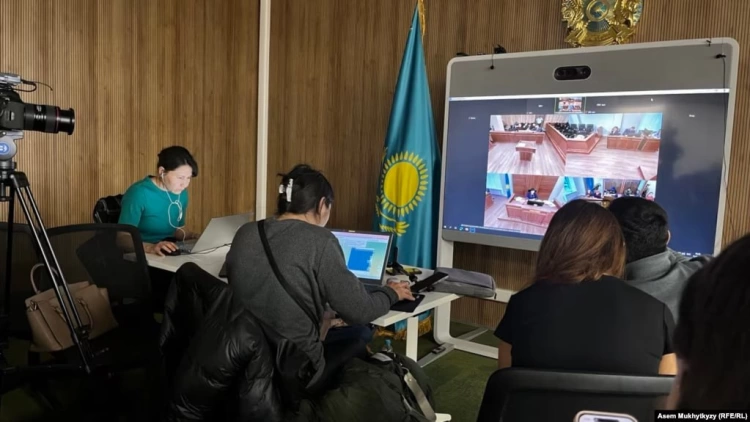 Союз журналистов возмущен недопуском СМИ на суд по делу Бишимбаева