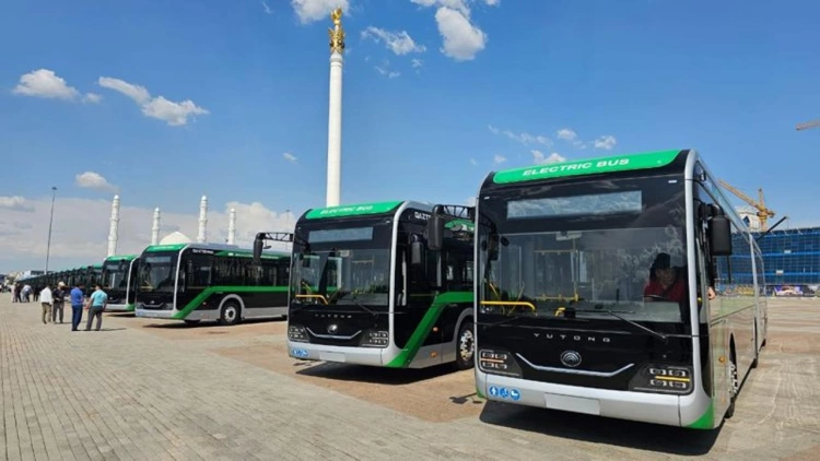 Автопарки Казахстана получили 2,5 тыс. новых автобусов