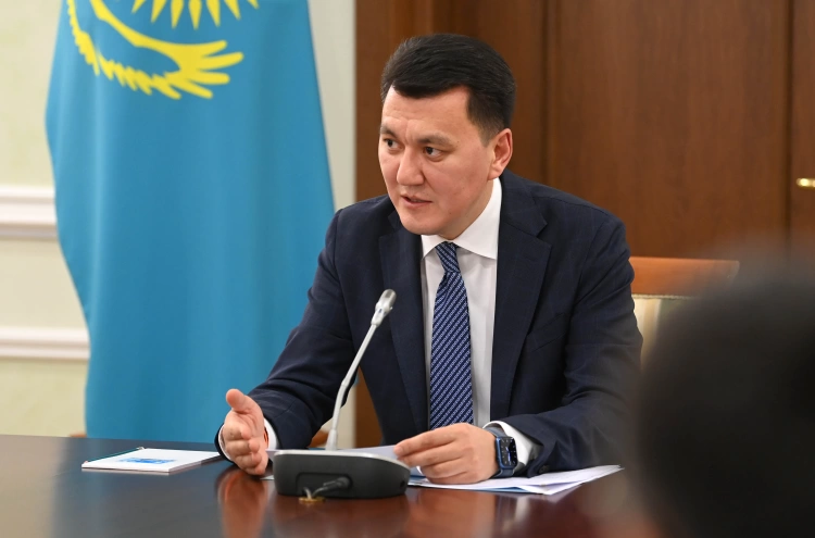 Ерлан Карин провел совещание по вопросам реализации инициатив президента