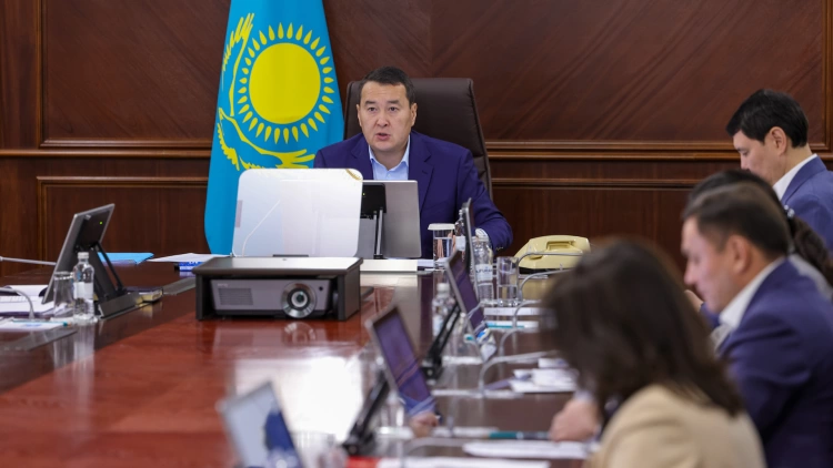 Смаилов раскритиковал акиматы из-за недоработок в привлечении инвестиций