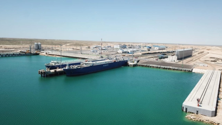 Морской терминал «Саржа» в порту Курык начал перевалку грузов
