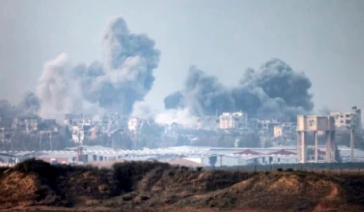 Израиль проводит наземные операции по всему сектору Газа