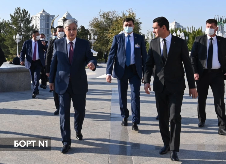 Токаев пригласил нового президента Туркменистана посетить Казахстан