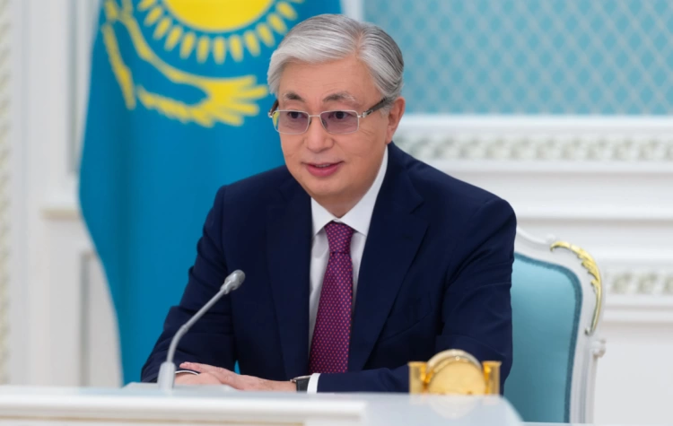 Токаев поздравил казахстанцев с праздником Ораза айт