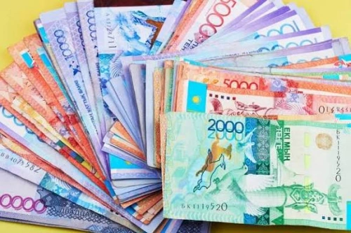 Казахстанцы всё чаще выбирают наличные вместо депозитов — Нацбанк
