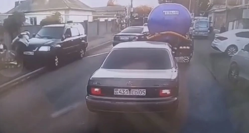 Выехал на тротуар и сбил четверых подростков: водителя задержали в Коксае