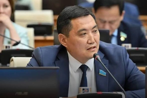 Мажорики на спорткарах – депутат требует чистки МВД