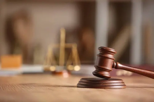 Судья в Актобе указала в решении, что живая после ДТП девочка умерла