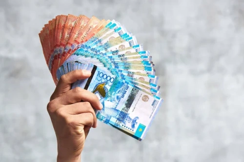 МЗП в Казахстане хотят рассчитывать с учетом потребностей работников