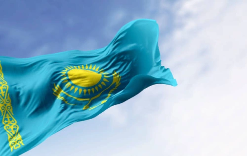 В каких помещениях разрешено будет вывешивать флаг Казахстана