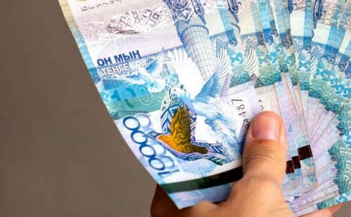 Банки смогут платить проценты по текущим счетам казахстанцев — но не более 1%