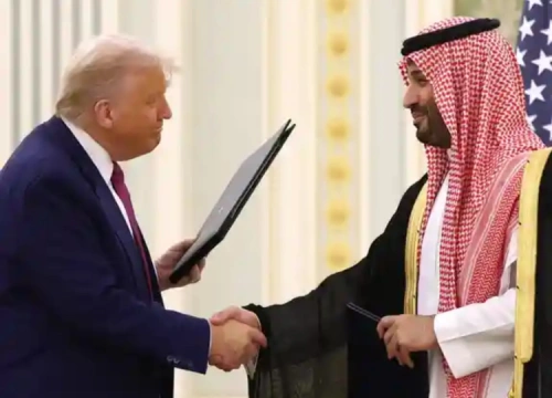 Трамп анонсировал снятие санкций США с Сирии