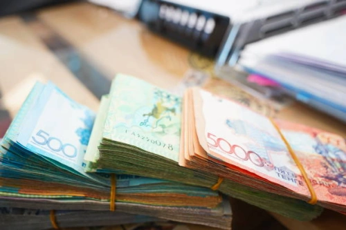 О сохранении базовой ставки на уровне 16,5% заявляет Нацбанк