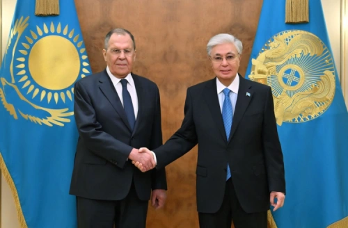 Токаев и Лавров обсудили визит Путина в Казахстан