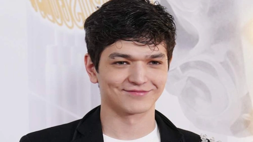 Департамент торговли добивается возврата денег за несостоявшийся концерт Акмаля